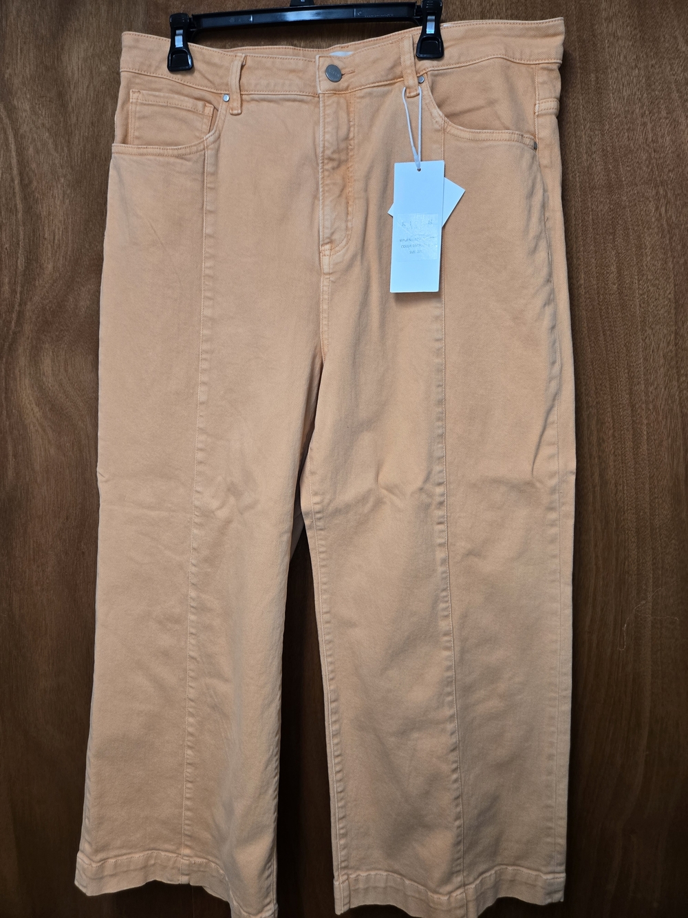 NWT 2XL Risen Jeans Wide-Leg Peach Women’s Jeans